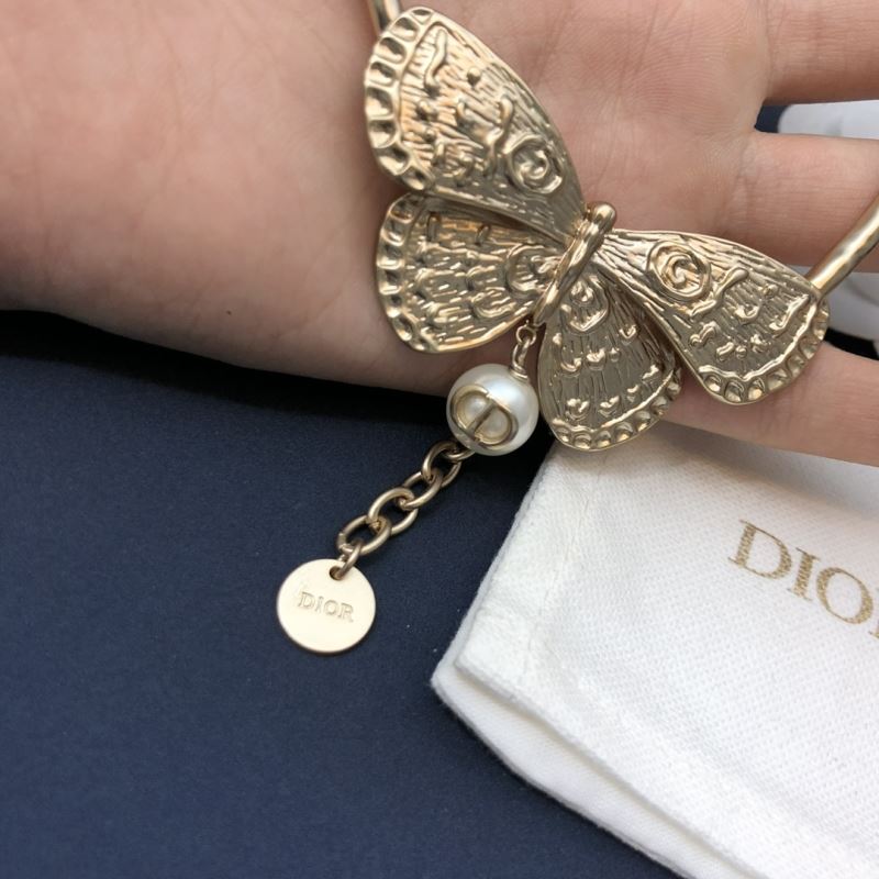 chr1st1an D10r bracelets